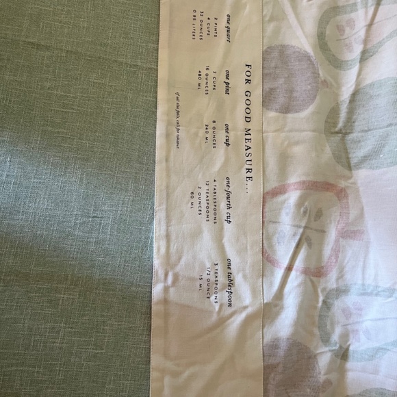 Kate spade apron, very cute pattern. NWOT - Picture 7 of 9